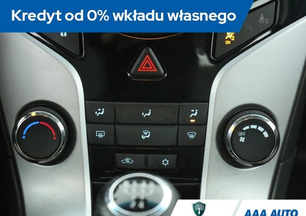 Chevrolet Cruze cena 20000 przebieg: 194253, rok produkcji 2009 z Gołdap małe 154